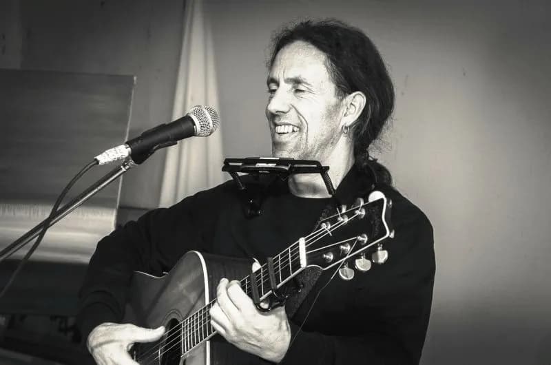 Tom Kirk
